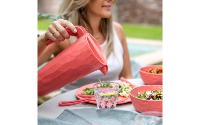 Koziol Club Pitcher Superglas Kanne Mit Deckel 1,5 Liter Nature Leaf Green 3 Koziol Club Pitcher Superglas Kanne Mit Deckel 1,5 Liter Nature Leaf Green – Bild 3